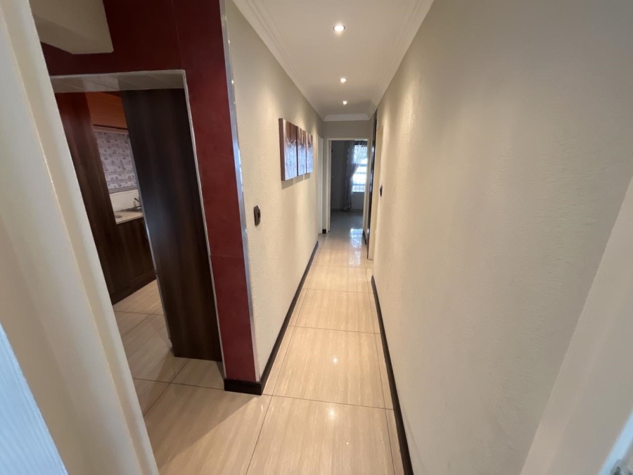 To Let 3 Bedroom Property for Rent in Vaalpark Free State